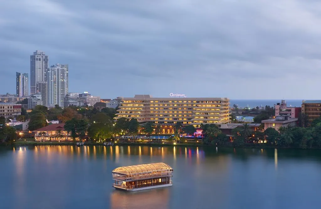 ***** Hotel Cinnamon Lakeside Colombo Sri Lanka