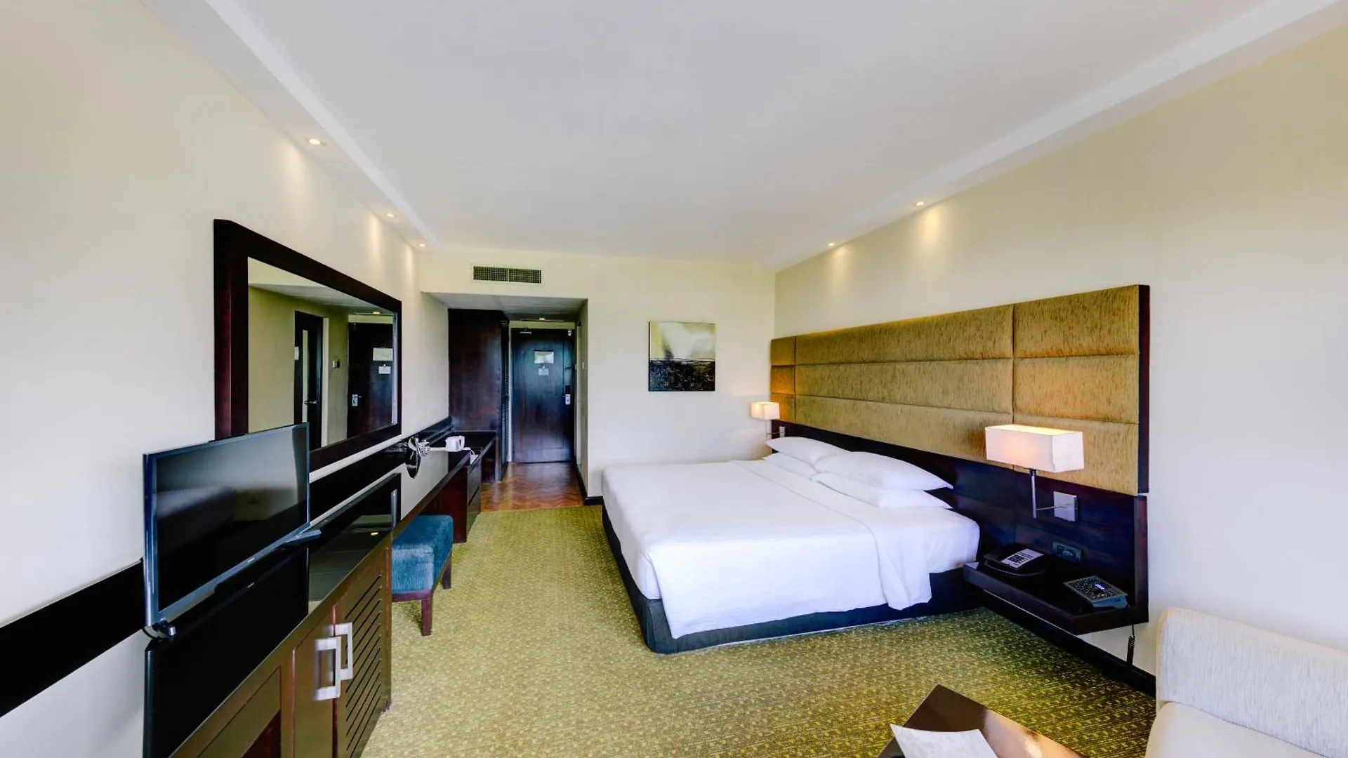 Cinnamon Lakeside Colombo 5*,