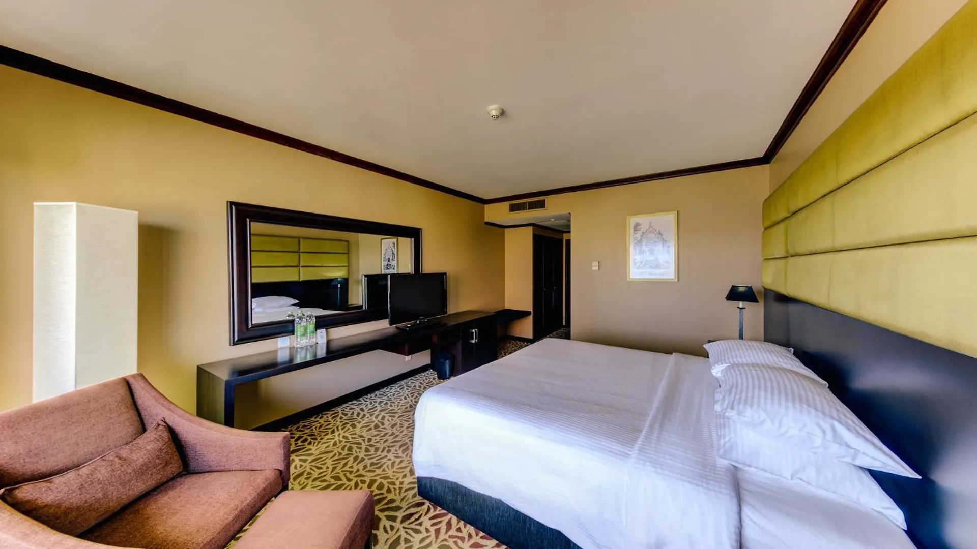 Hotel Cinnamon Lakeside Colombo